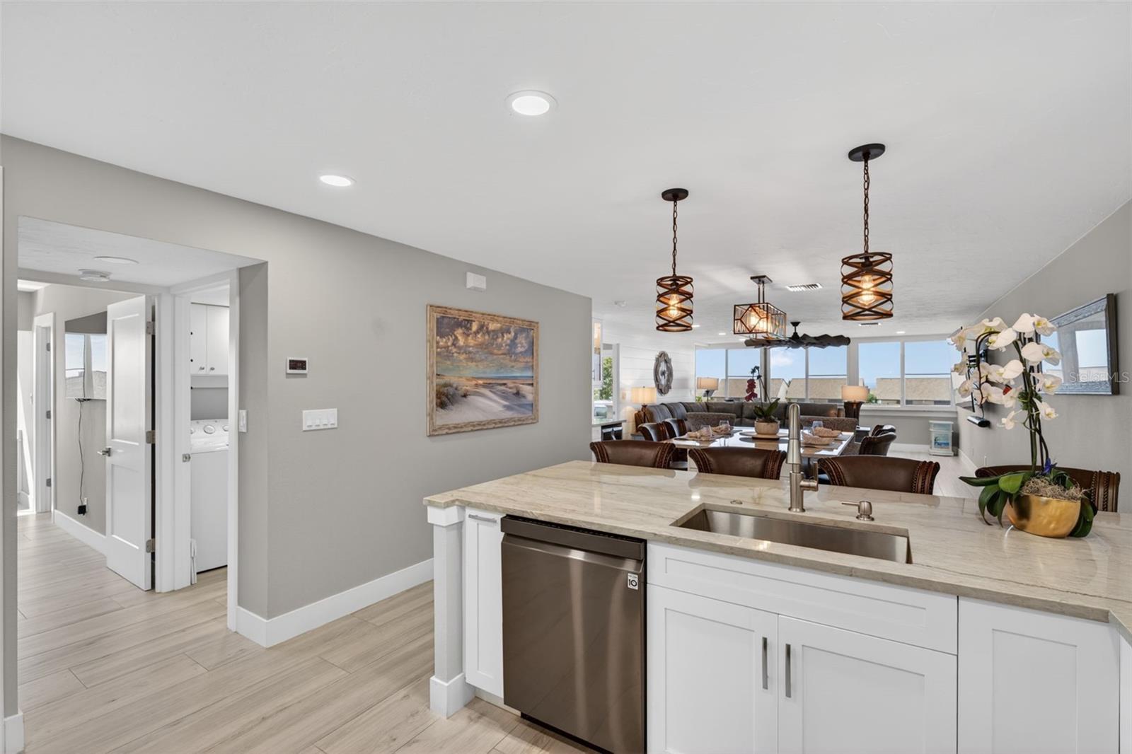 1080 W PEPPERTREE LN #305A, SARASOTA, FL, 34242