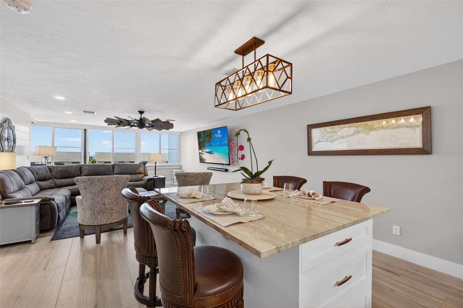 1080 W PEPPERTREE LN #305A, SARASOTA, FL, 34242