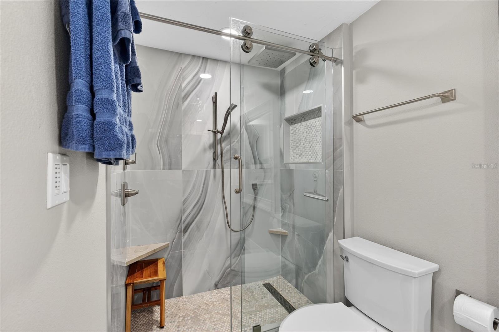 1080 W PEPPERTREE LN #305A, SARASOTA, FL, 34242