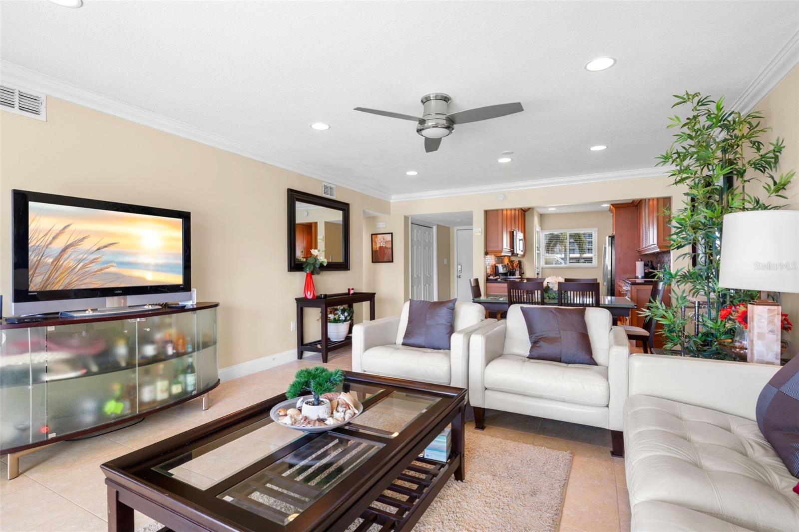 400 LARBOARD WAY #106, CLEARWATER BEACH, FL, 33767