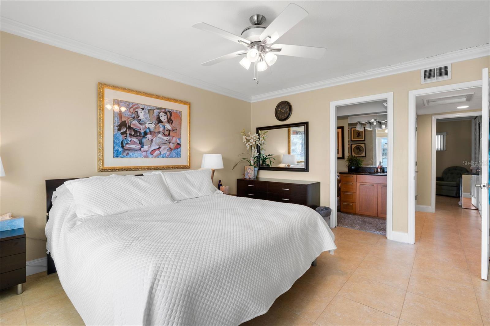 400 LARBOARD WAY #106, CLEARWATER BEACH, FL, 33767