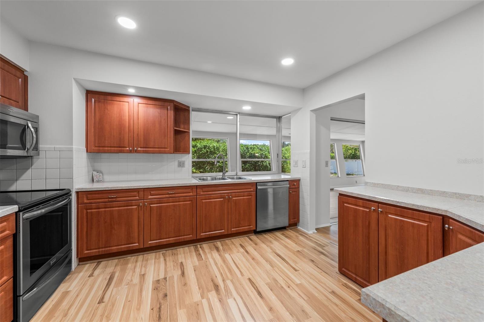 1214 POPLAR AVE, VENICE, FL, 34285