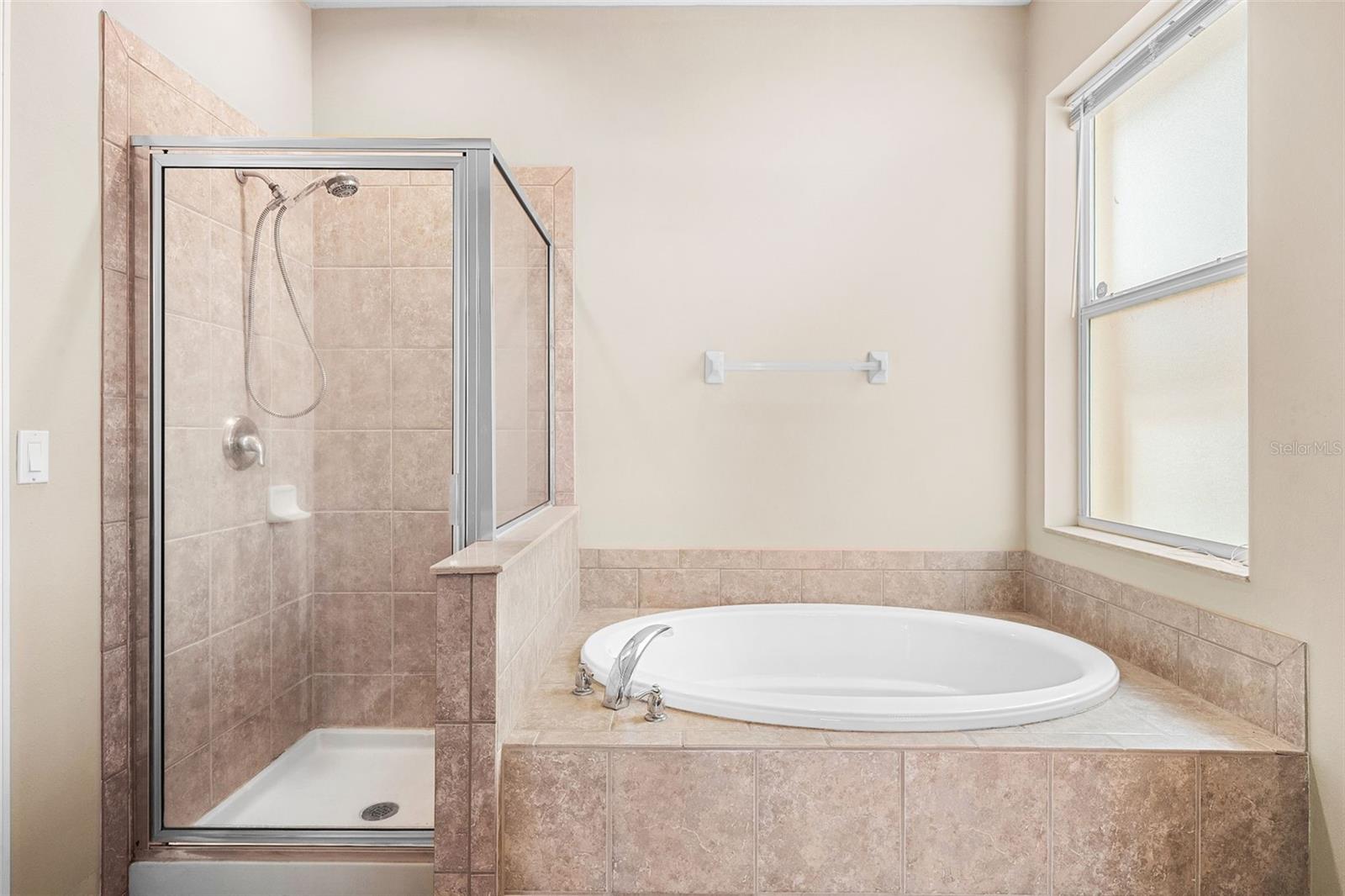 910 FERN LEAF DR, RUSKIN, FL, 33570