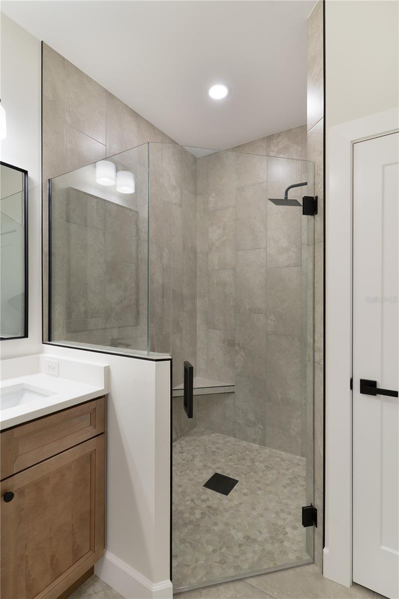 17399 VALLYBROOK AVE, PORT CHARLOTTE, FL, 33954