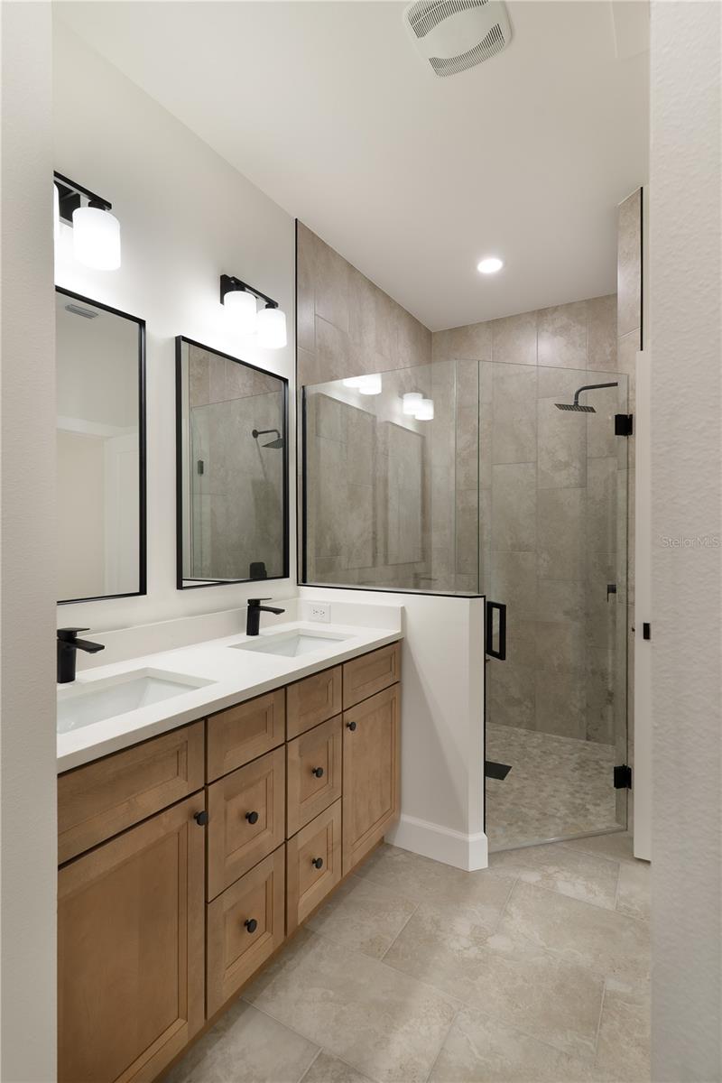 17399 VALLYBROOK AVE, PORT CHARLOTTE, FL, 33954