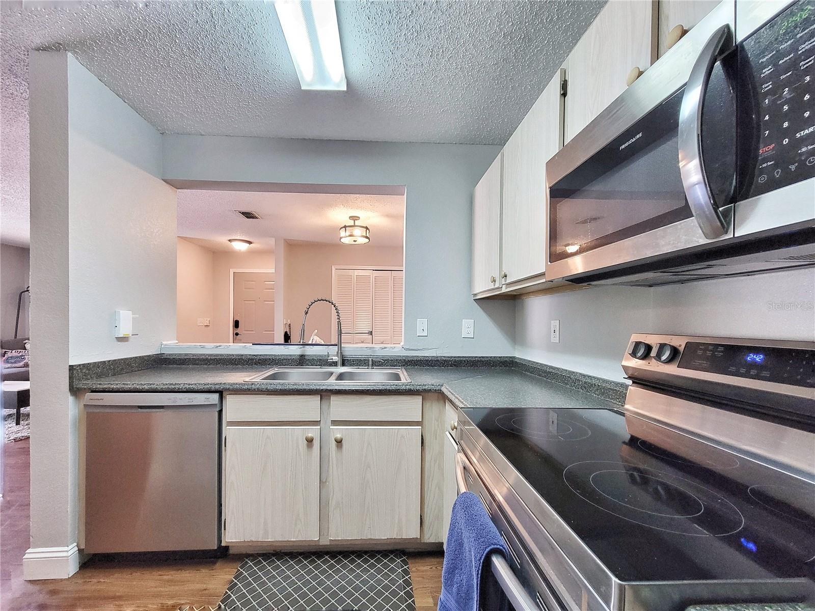 3705 SW 27TH ST #527, GAINESVILLE, FL, 32608