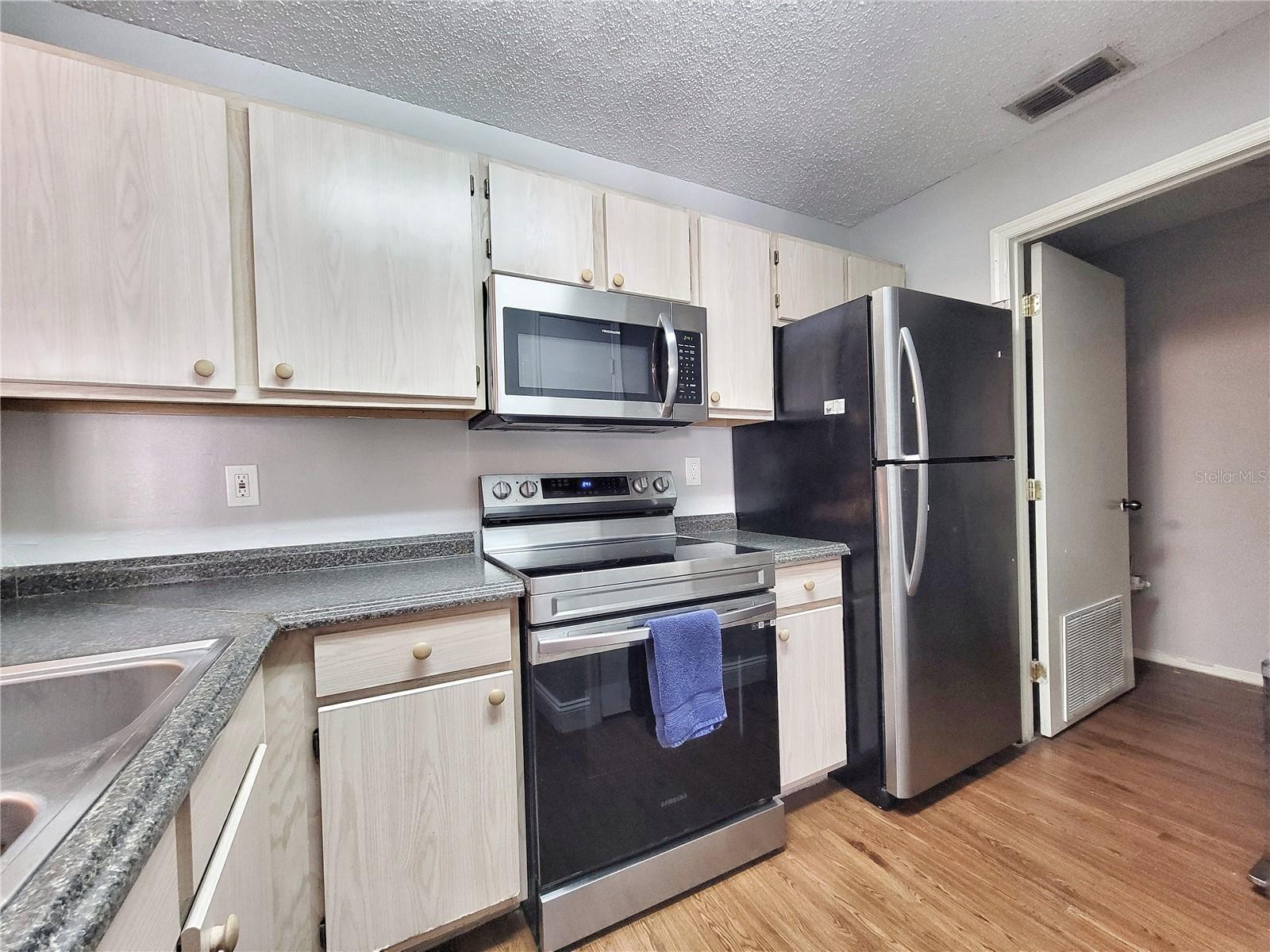 3705 SW 27TH ST #527, GAINESVILLE, FL, 32608