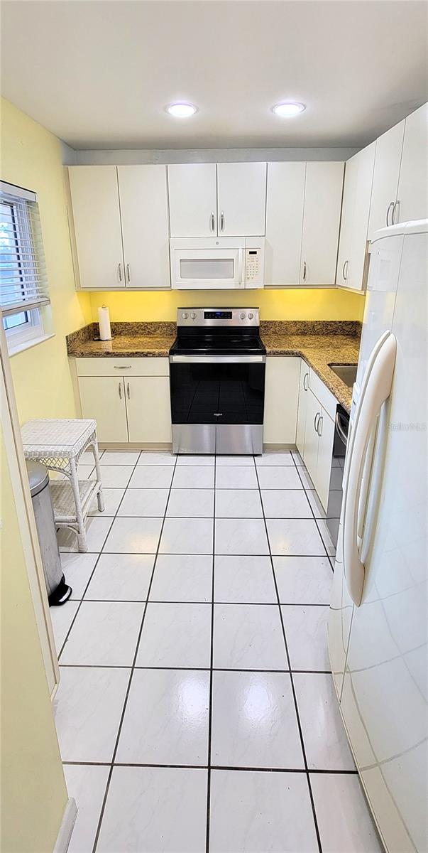 10351 REGAL DR #18, LARGO, FL, 33774