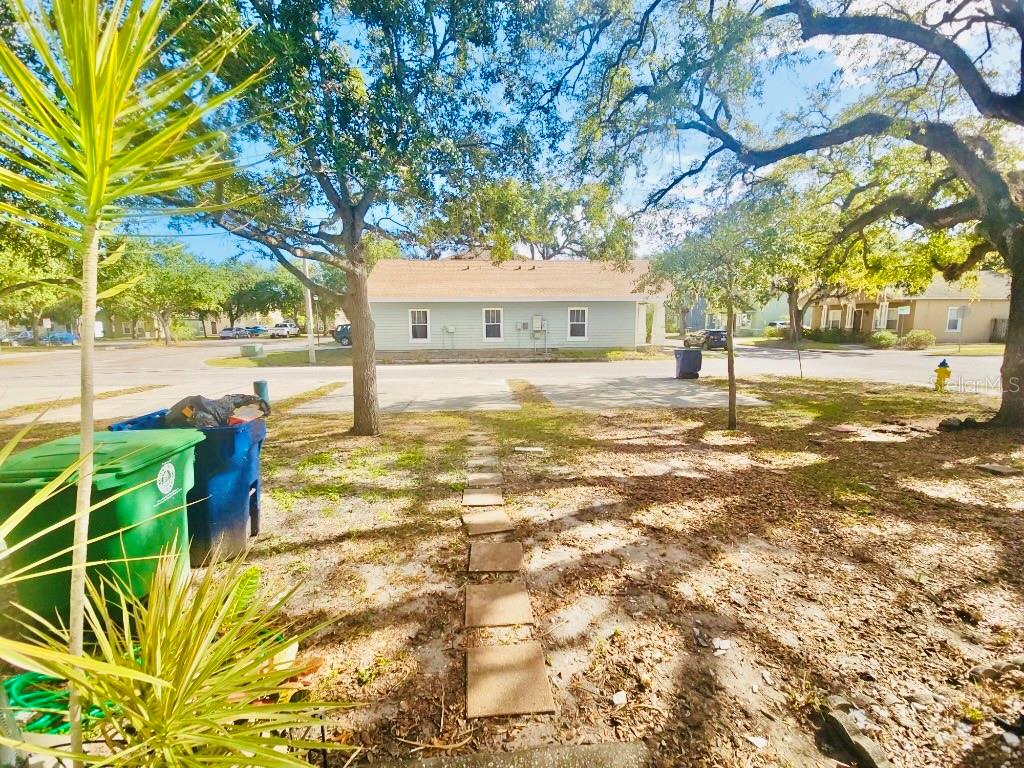 7703 N BRANCH AVE, TAMPA, FL, 33604