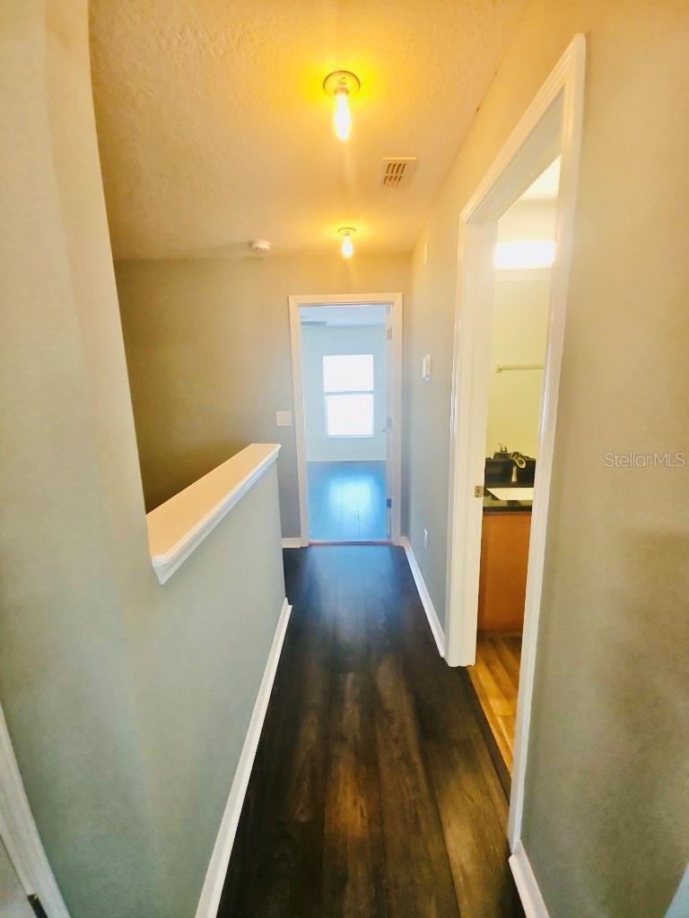 7703 N BRANCH AVE, TAMPA, FL, 33604