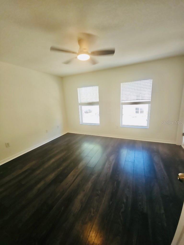 7703 N BRANCH AVE, TAMPA, FL, 33604