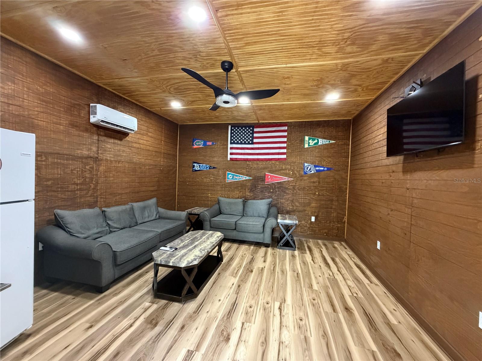 21019 LONESOME ACRE RD, WIMAUMA, FL, 33598