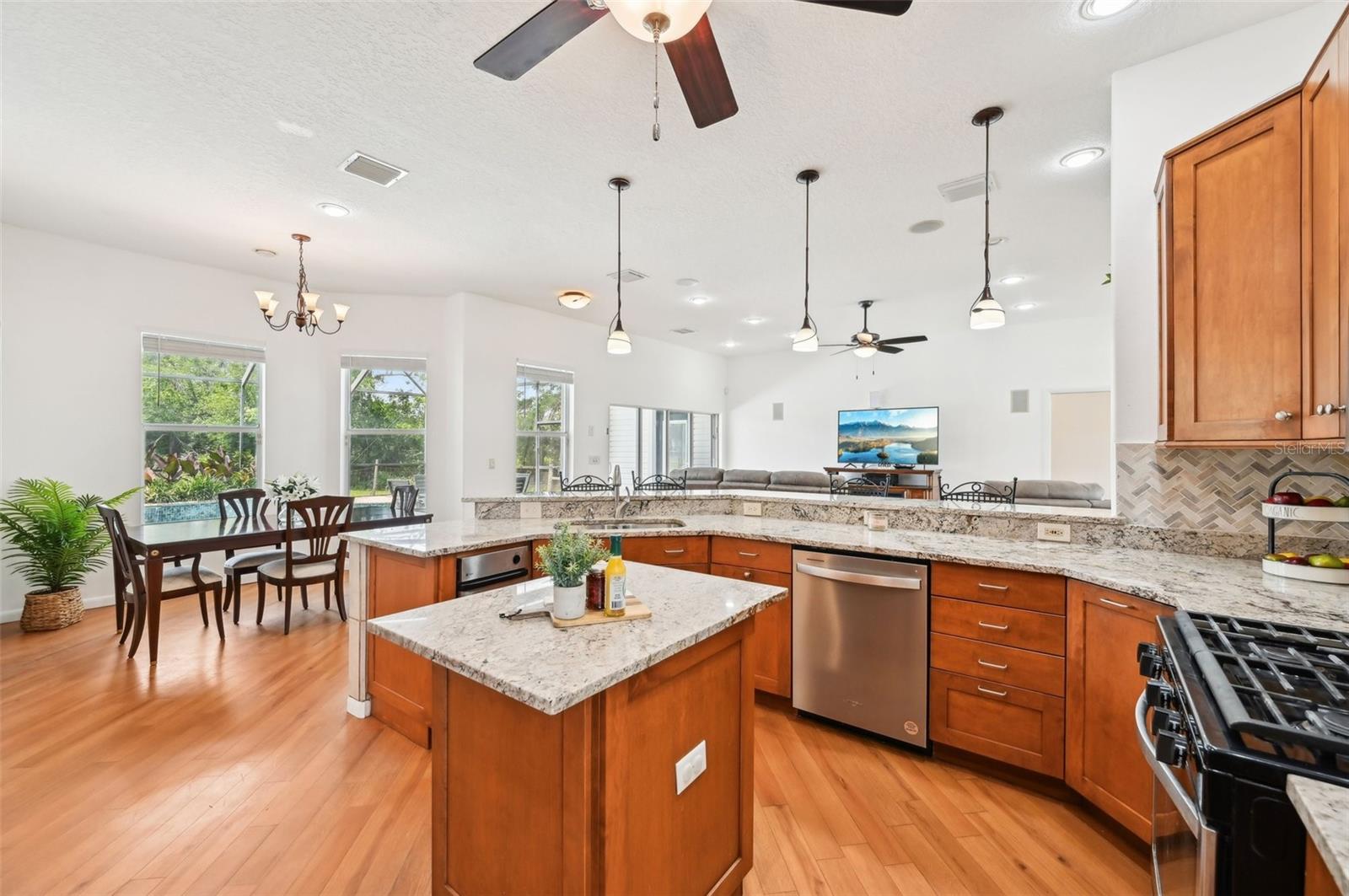 21019 LONESOME ACRE RD, WIMAUMA, FL, 33598