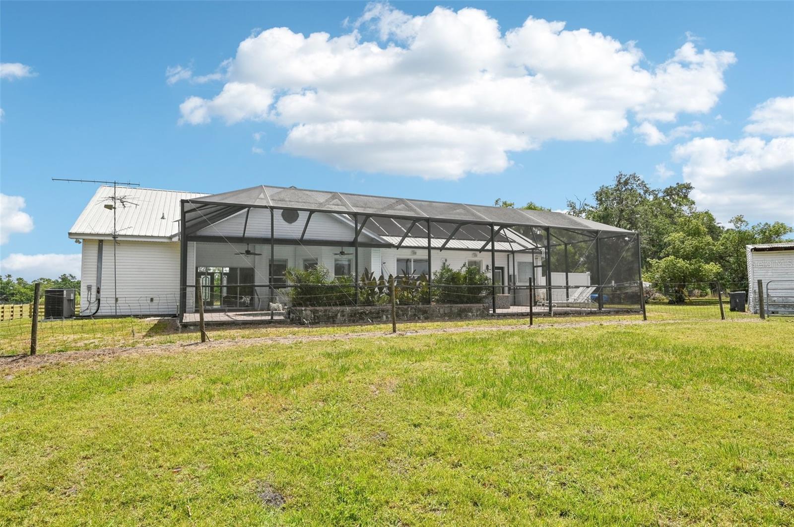 21019 LONESOME ACRE RD, WIMAUMA, FL, 33598