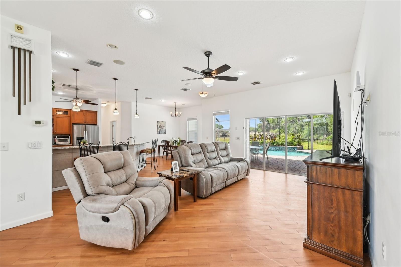 21019 LONESOME ACRE RD, WIMAUMA, FL, 33598