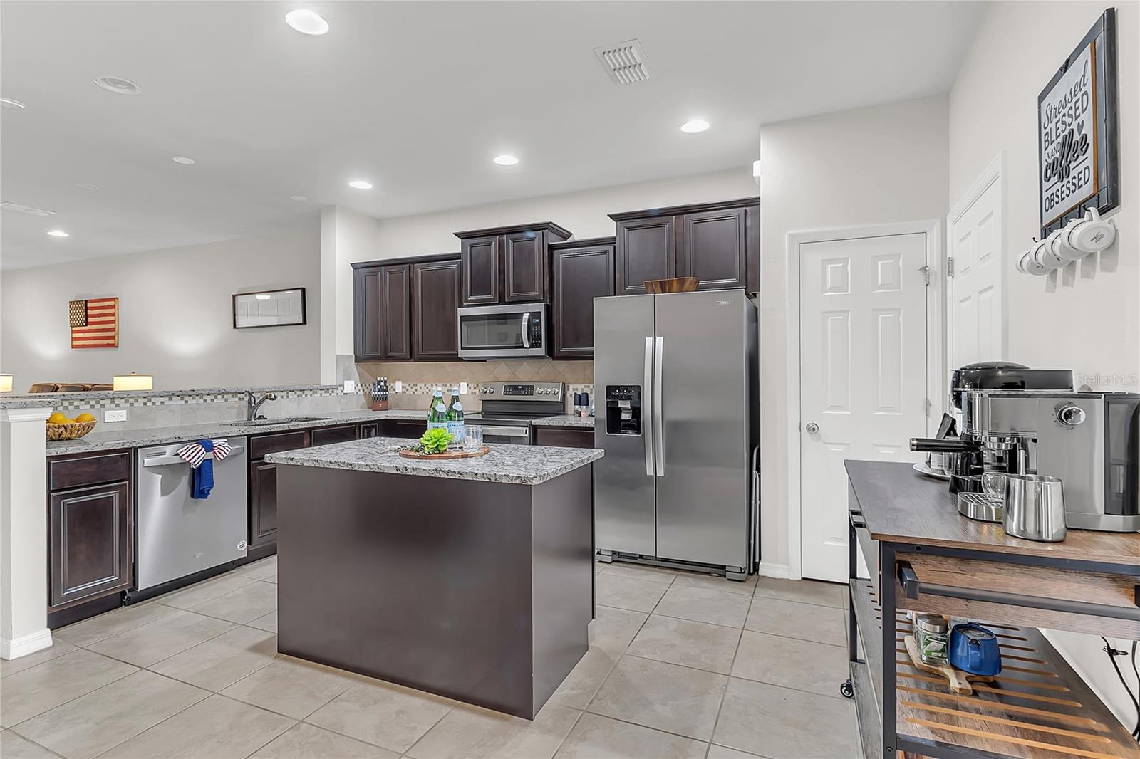 3046 ALESSA LOOP, APOPKA, FL, 32703