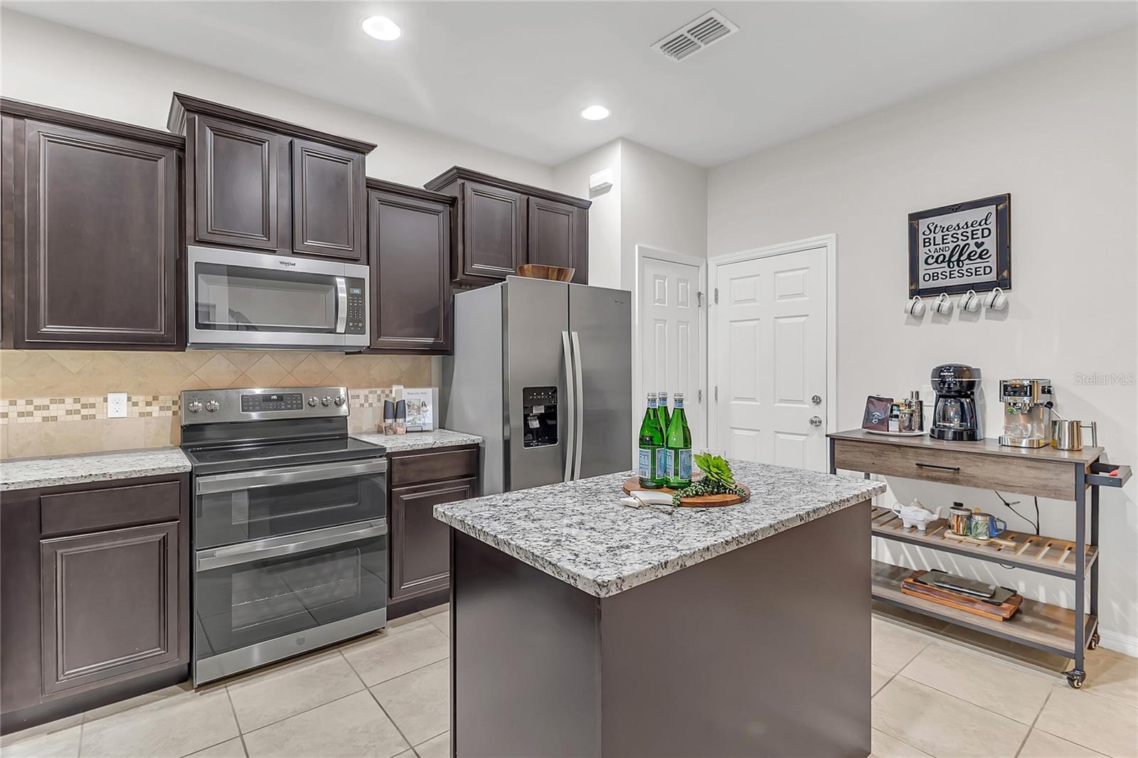 3046 ALESSA LOOP, APOPKA, FL, 32703