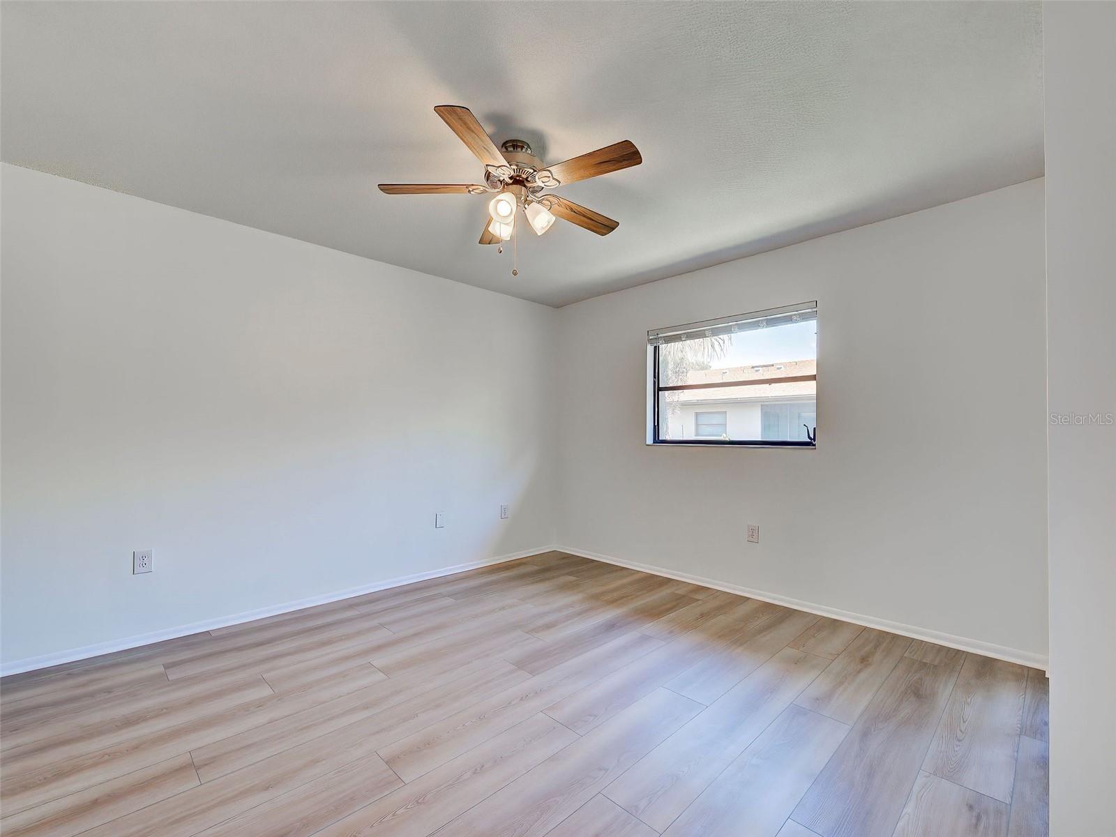 7237 CLOISTER DR #207, SARASOTA, FL, 34231