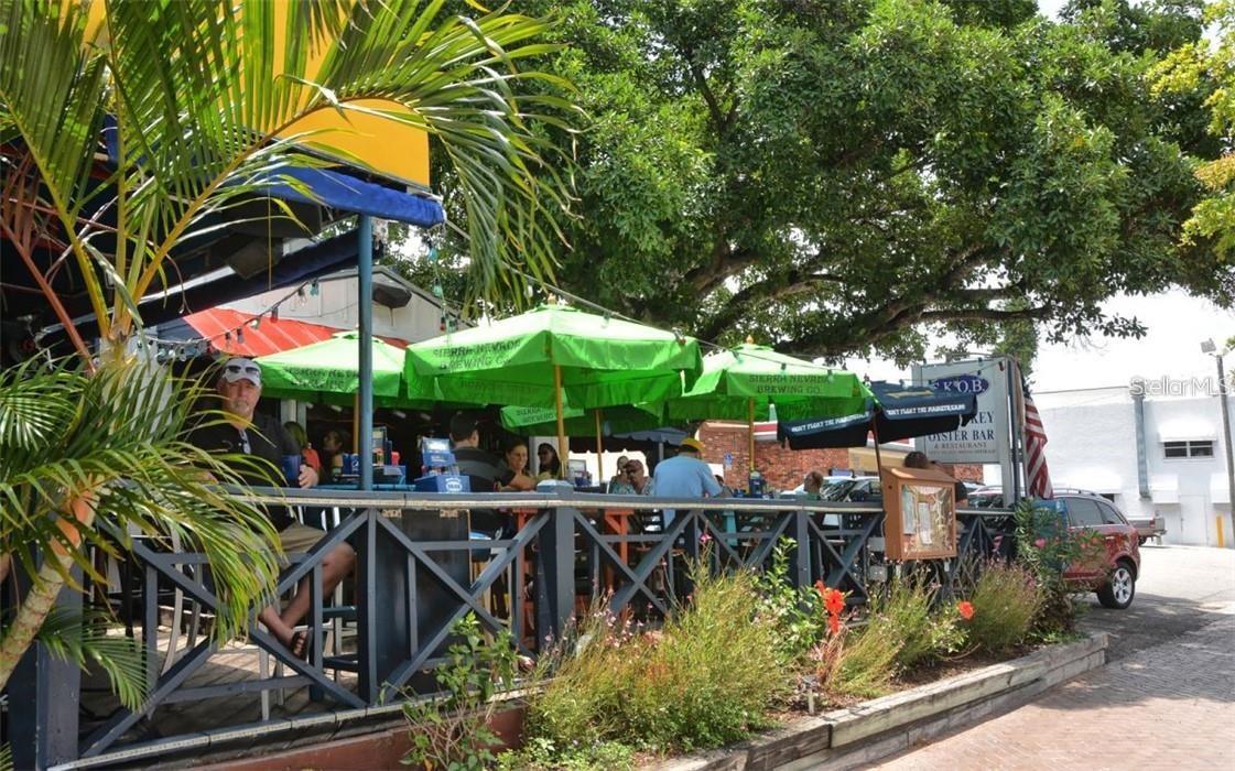 7237 CLOISTER DR #207, SARASOTA, FL, 34231