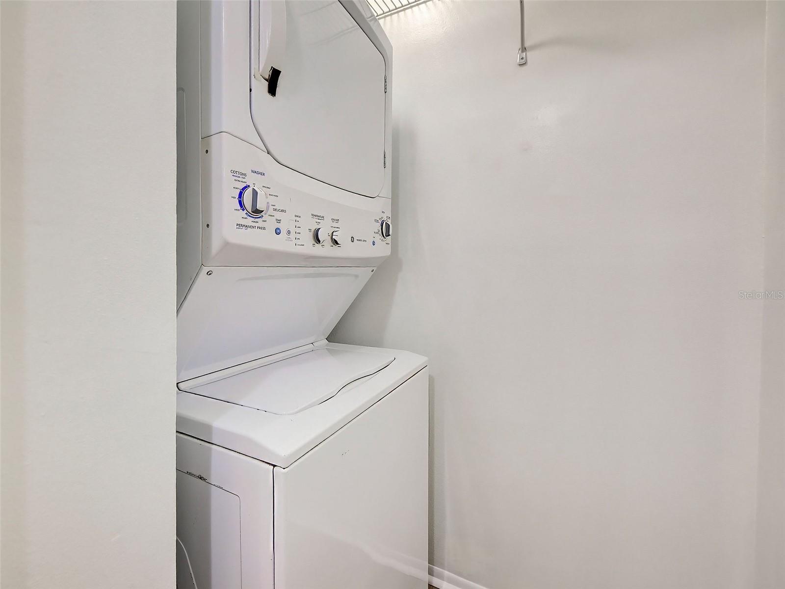 7237 CLOISTER DR #207, SARASOTA, FL, 34231