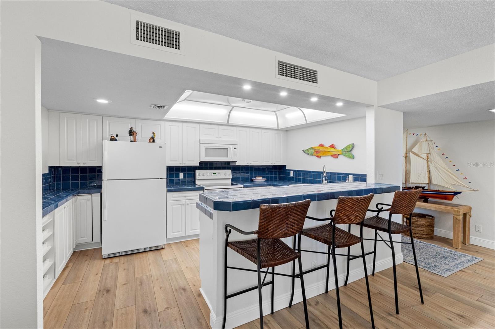 1400 GULF BLVD #101, CLEARWATER BEACH, FL, 33767