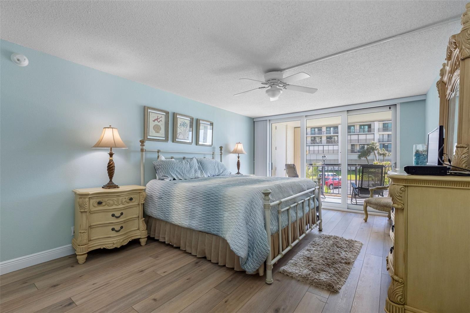 1400 GULF BLVD #101, CLEARWATER BEACH, FL, 33767