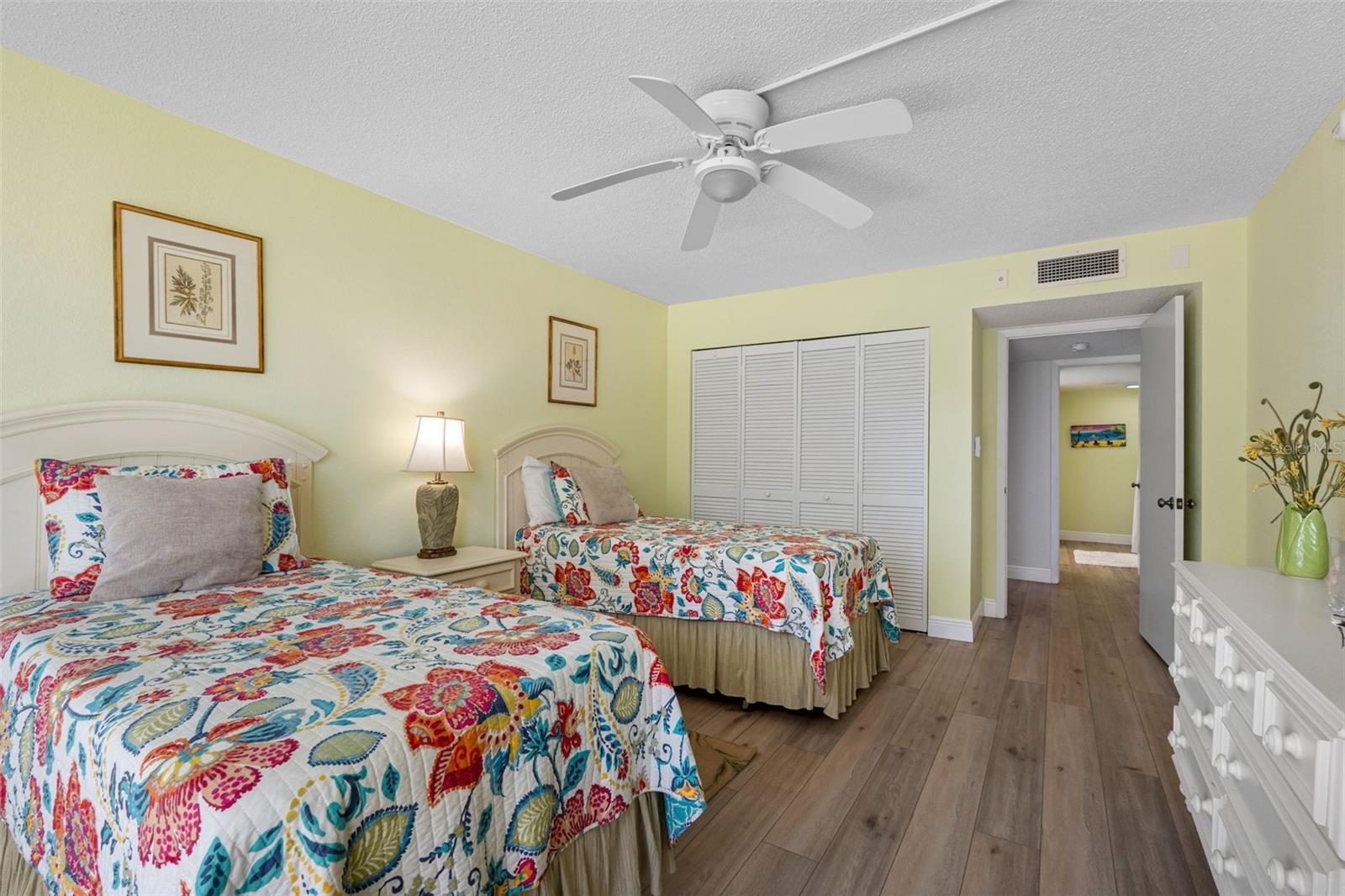 1400 GULF BLVD #101, CLEARWATER BEACH, FL, 33767