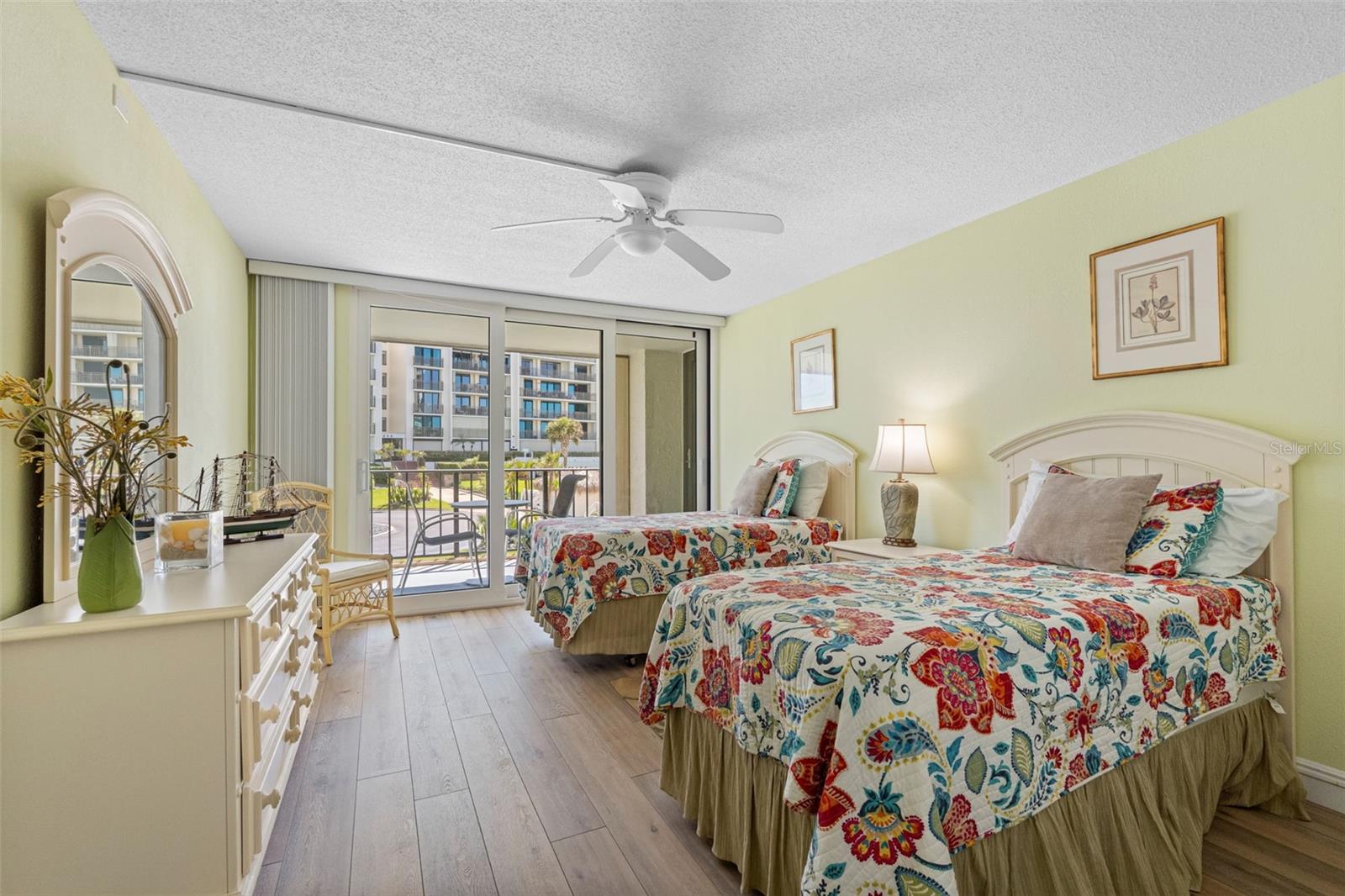 1400 GULF BLVD #101, CLEARWATER BEACH, FL, 33767