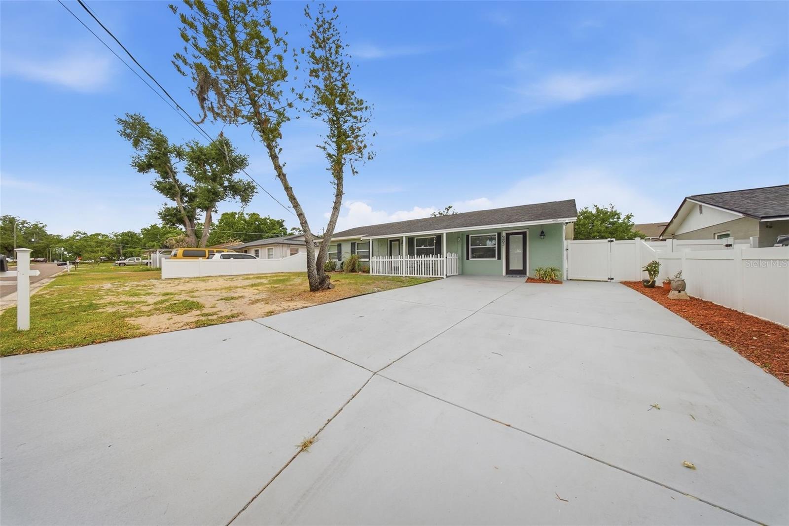 9403 OAK RIDGE AVE, RIVERVIEW, FL, 33578