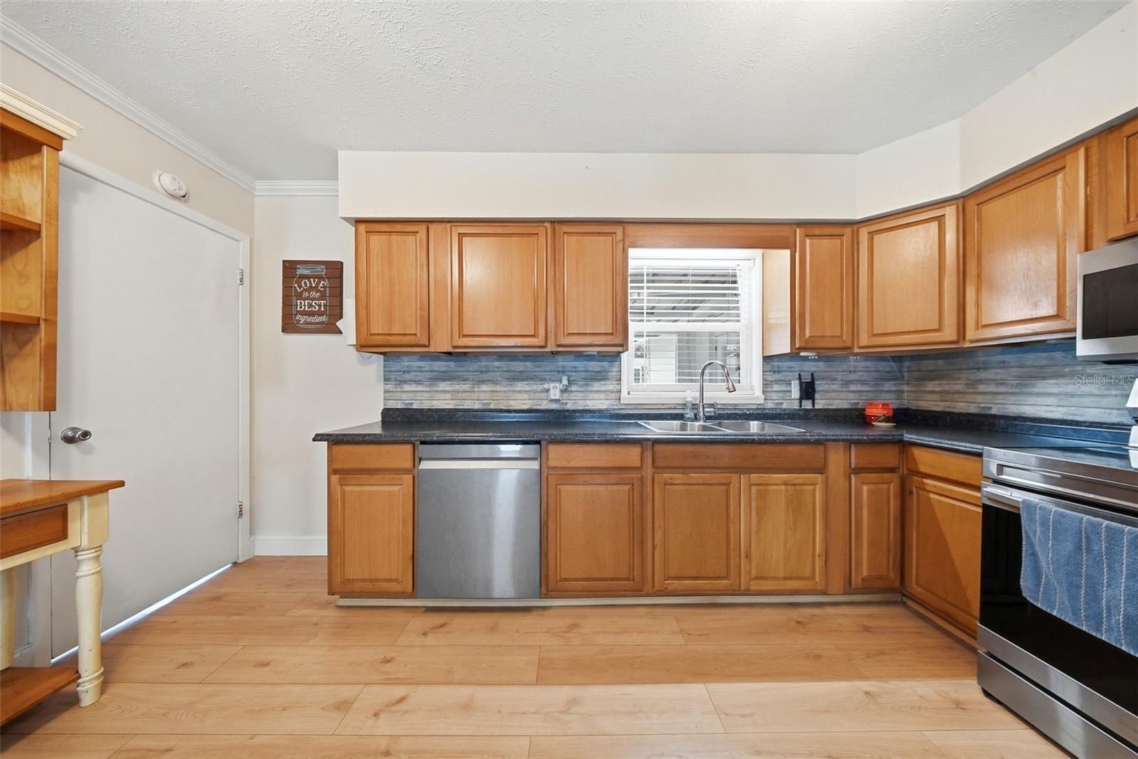 9403 OAK RIDGE AVE, RIVERVIEW, FL, 33578