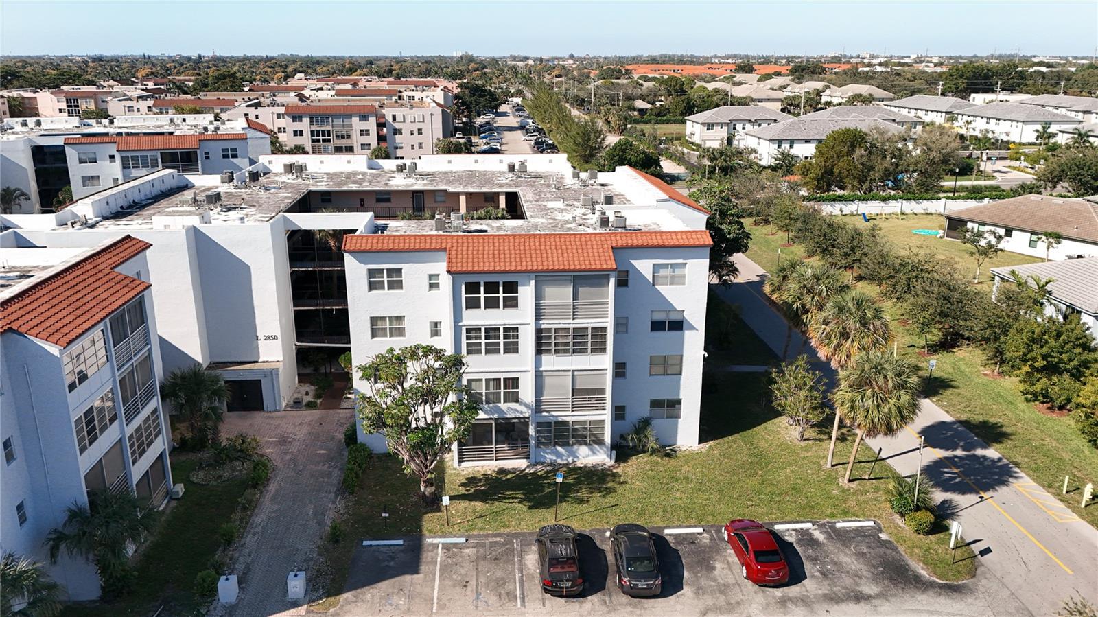 2850 SOMERSET DR #204L, LAUDERDALE LAKES, FL, 33311