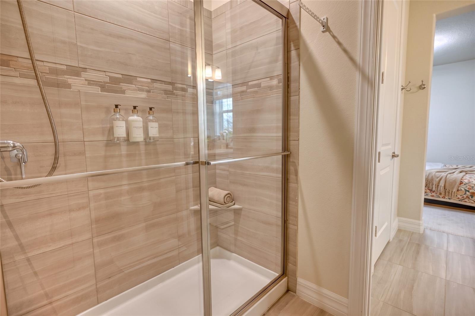 8059 LEAF GROVE CIR, ORLANDO, FL, 32836