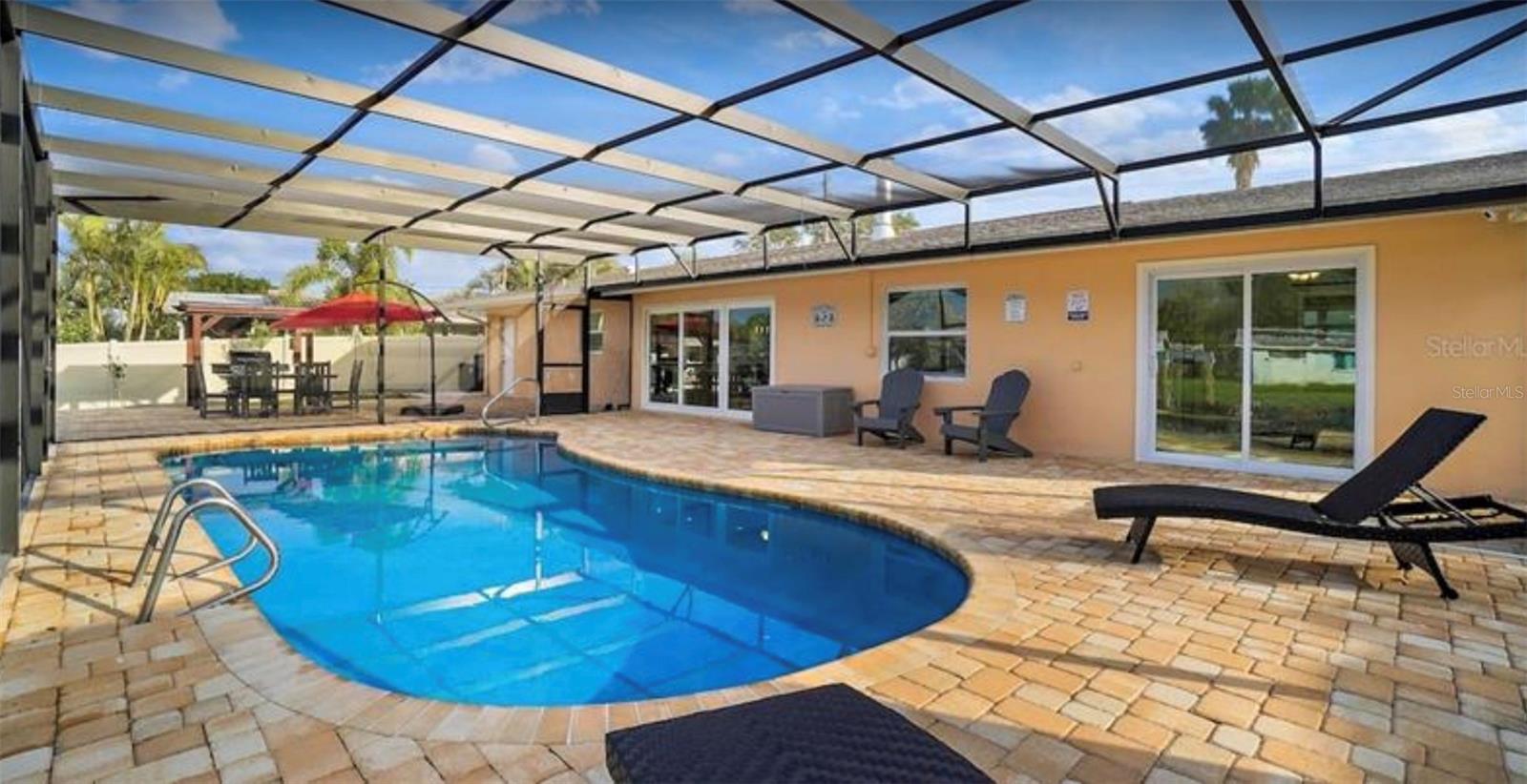 245 78 TH AVE N, ST PETERSBURG, FL, 33702