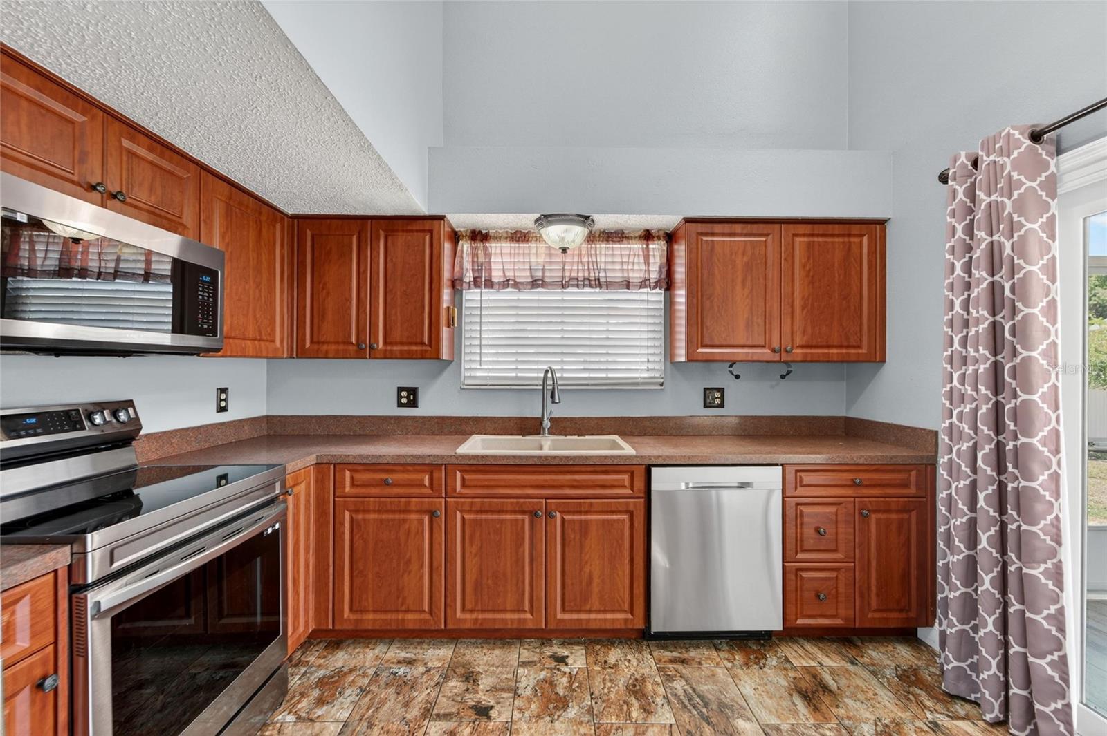 601 WEATHERVANE CT, BRANDON, FL, 33511