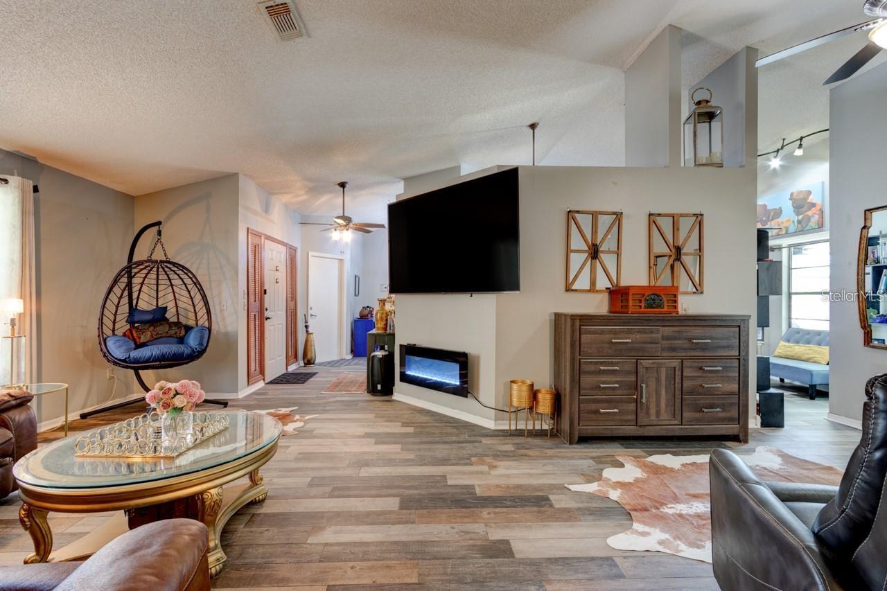 3237 NEWMARK DR, DELTONA, FL, 32738