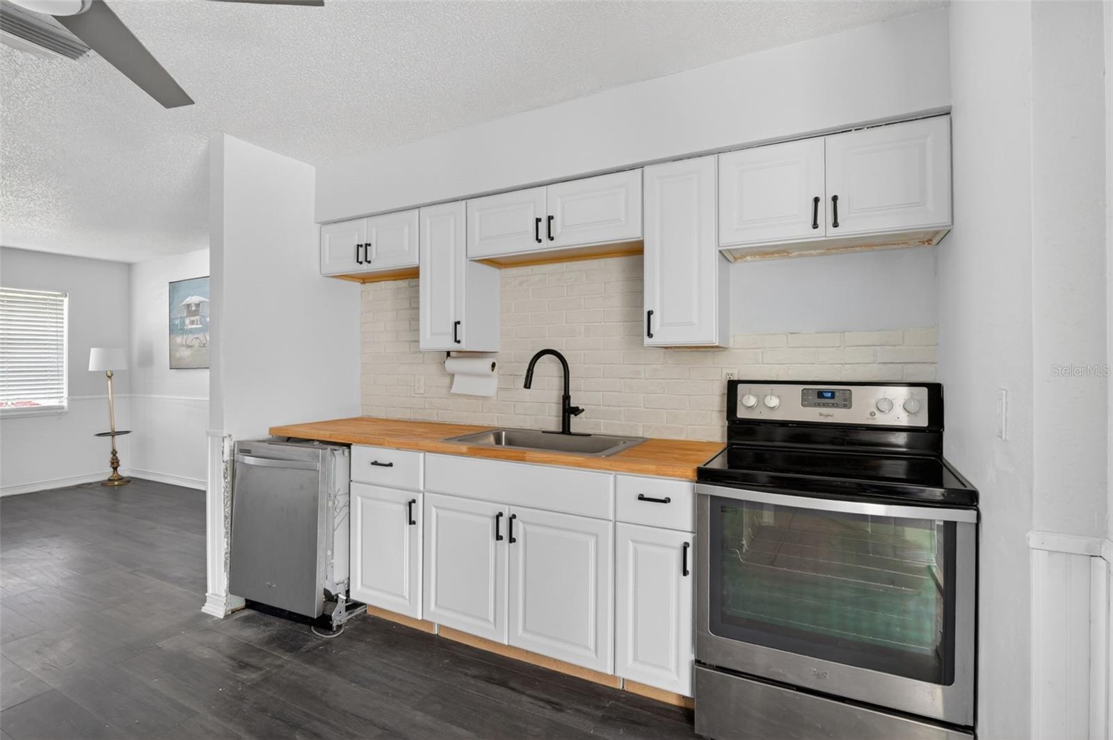 1934 FLAMINGO DR, NORTH FORT MYERS, FL, 33917