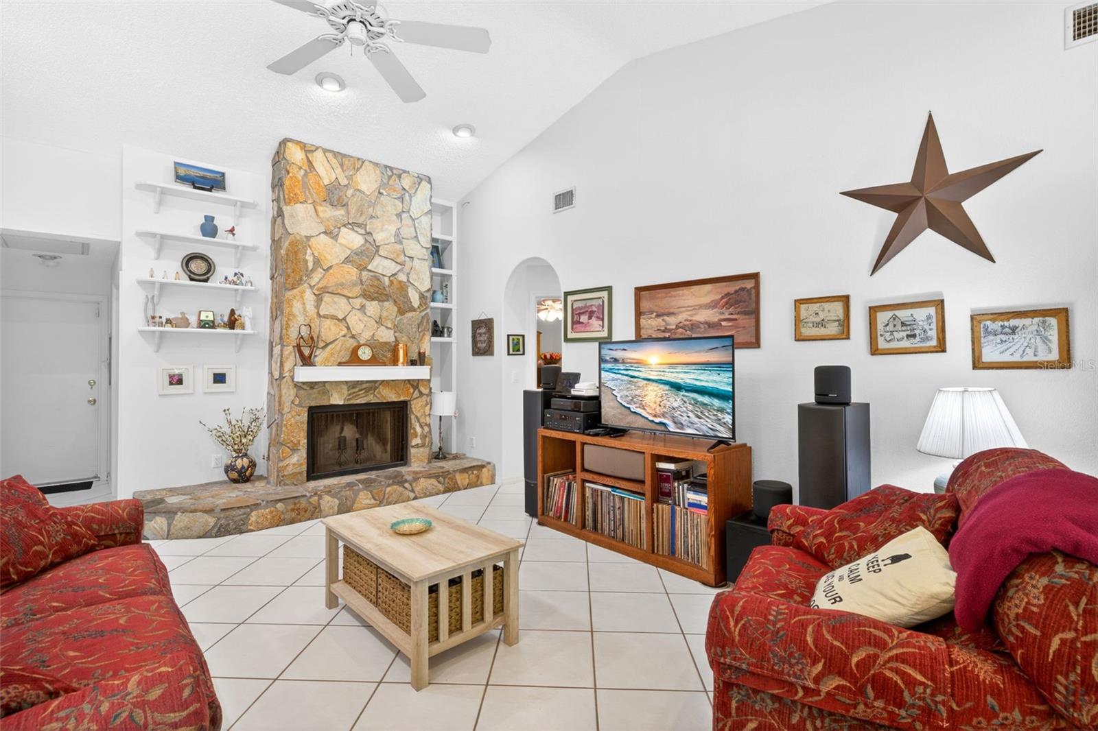 5035 BARROWE DR, TAMPA, FL, 33624