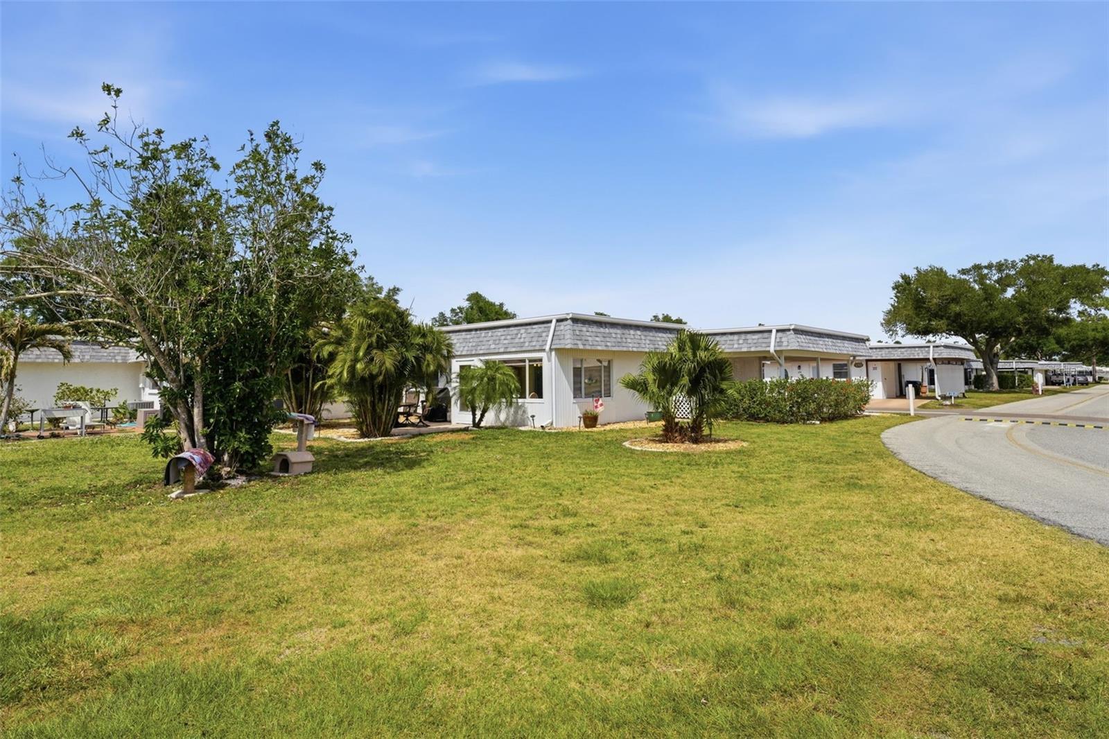 690 CIRCLEWOOD DR #W8, VENICE, FL, 34293