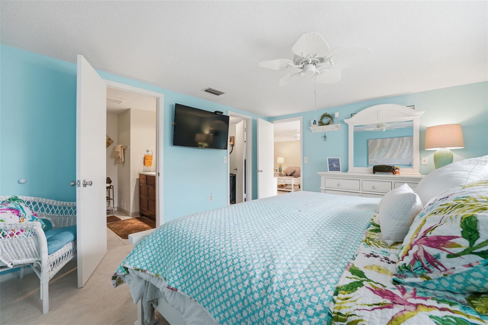 690 CIRCLEWOOD DR #W8, VENICE, FL, 34293