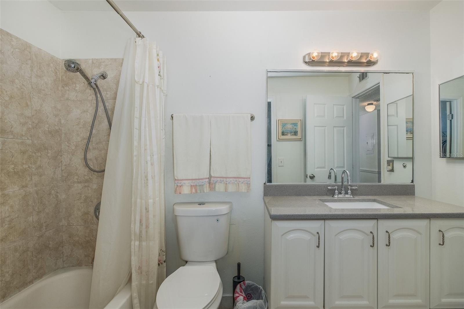 9001 TUDOR DR #H210, TAMPA, FL, 33615