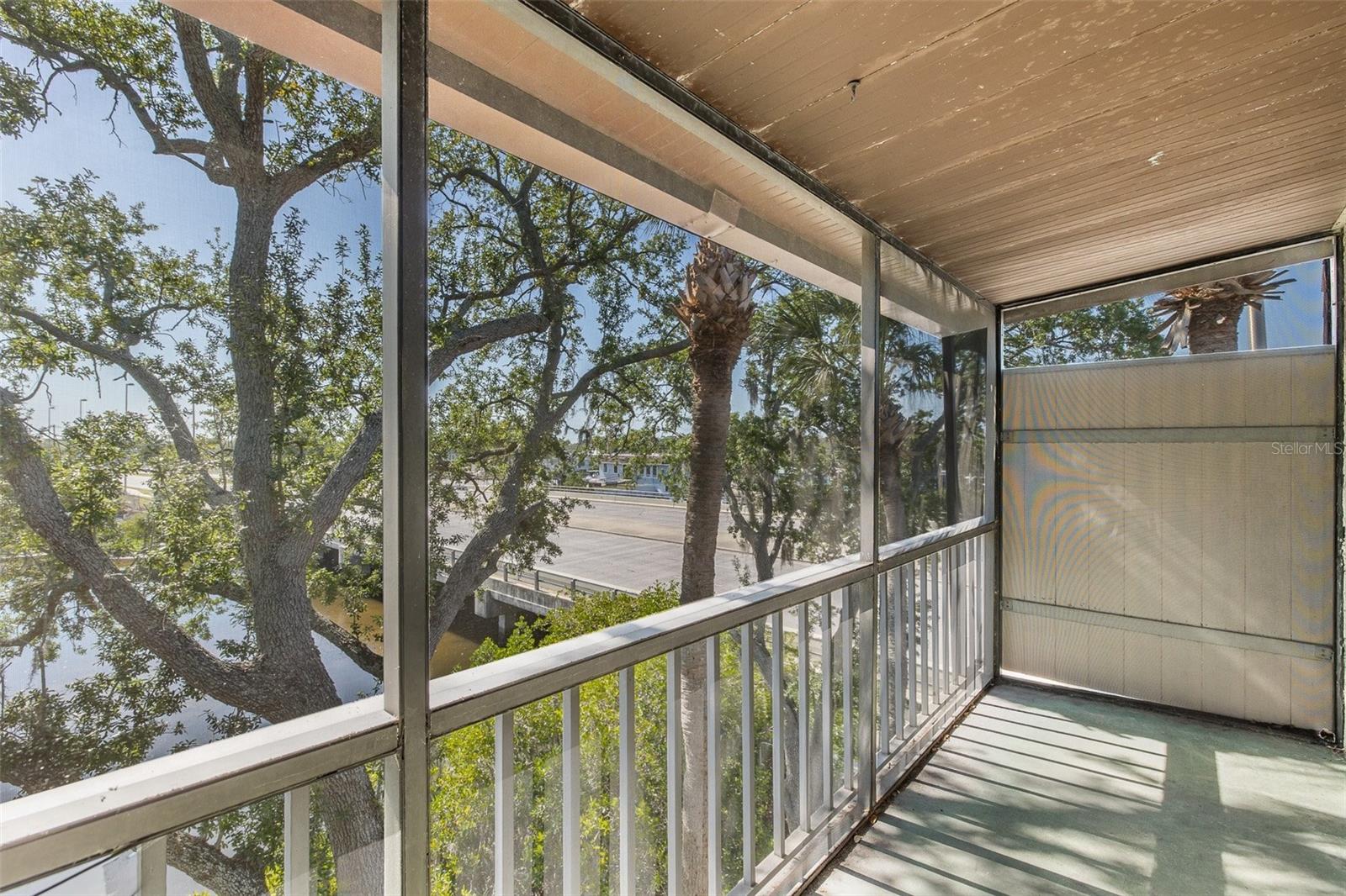 9001 TUDOR DR #H210, TAMPA, FL, 33615