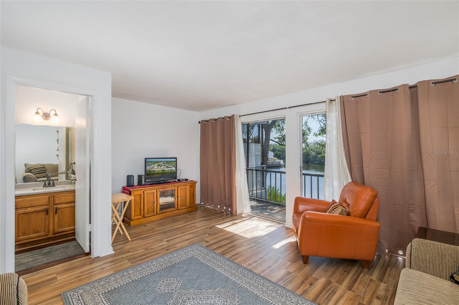 9001 TUDOR DR #H210, TAMPA, FL, 33615