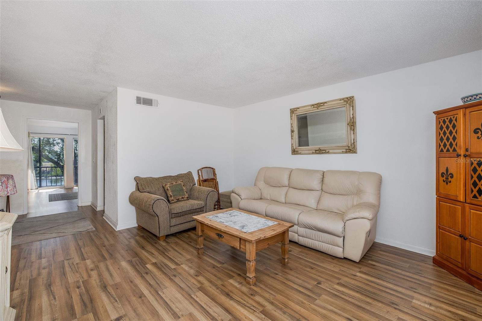 9001 TUDOR DR #H210, TAMPA, FL, 33615