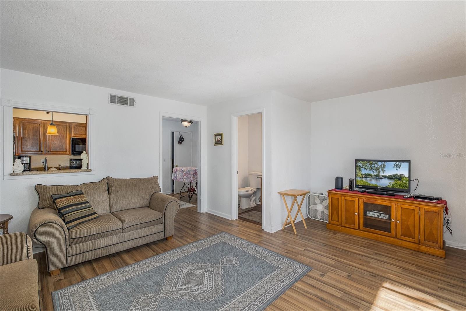 9001 TUDOR DR #H210, TAMPA, FL, 33615