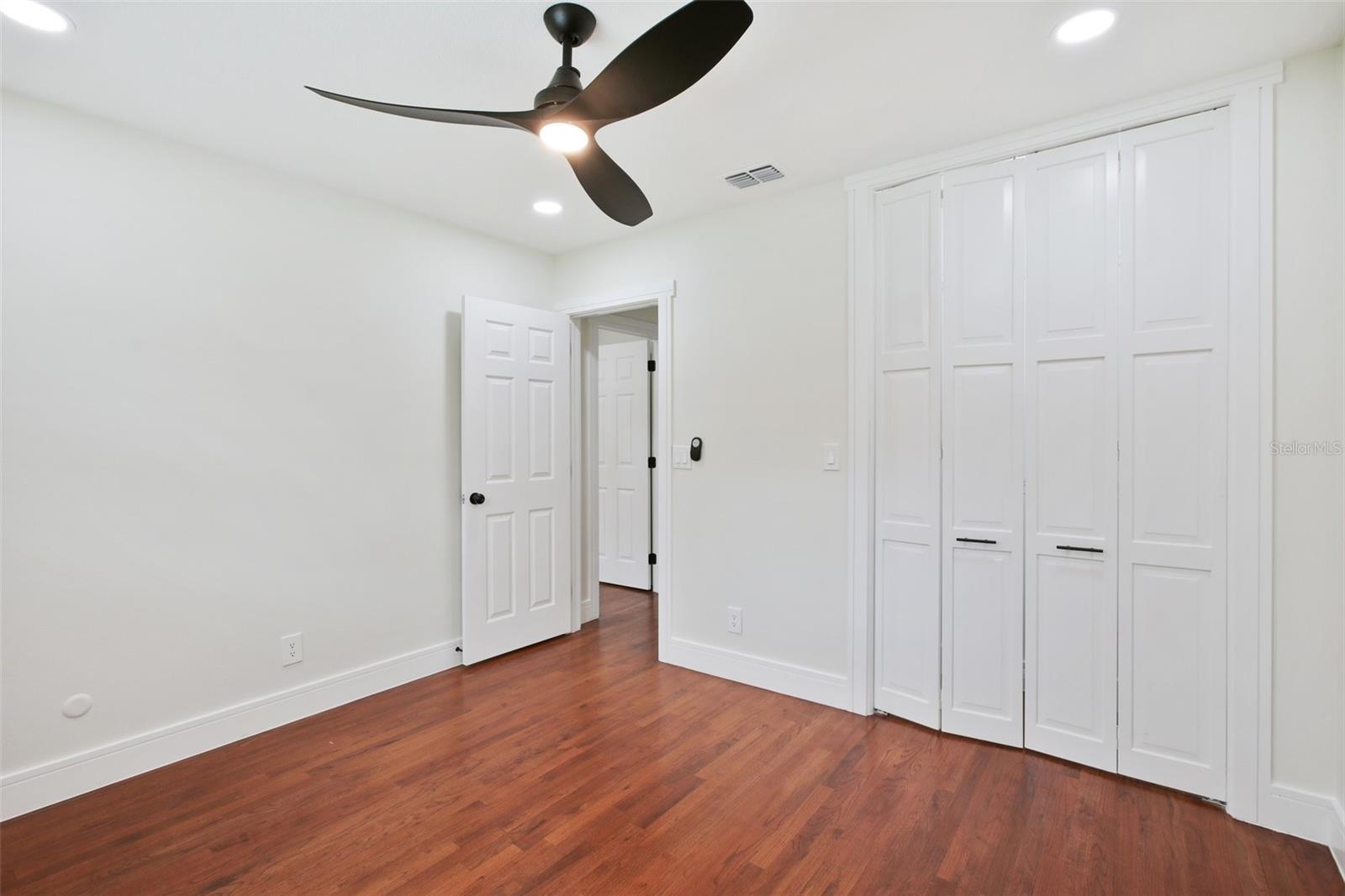 226 WILLOWICK AVE, TEMPLE TERRACE, FL, 33617