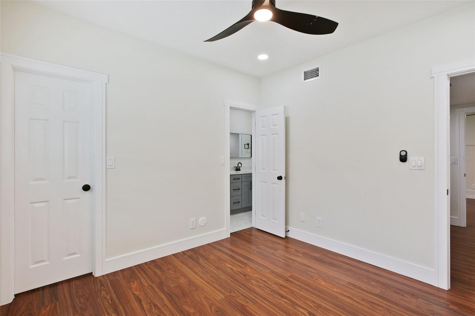 226 WILLOWICK AVE, TEMPLE TERRACE, FL, 33617