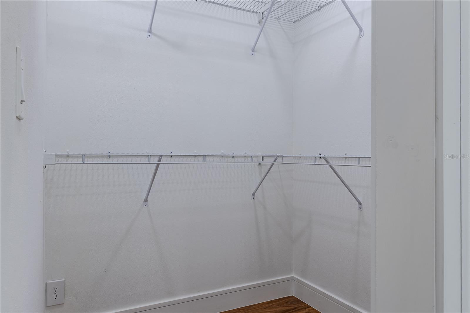 226 WILLOWICK AVE, TEMPLE TERRACE, FL, 33617