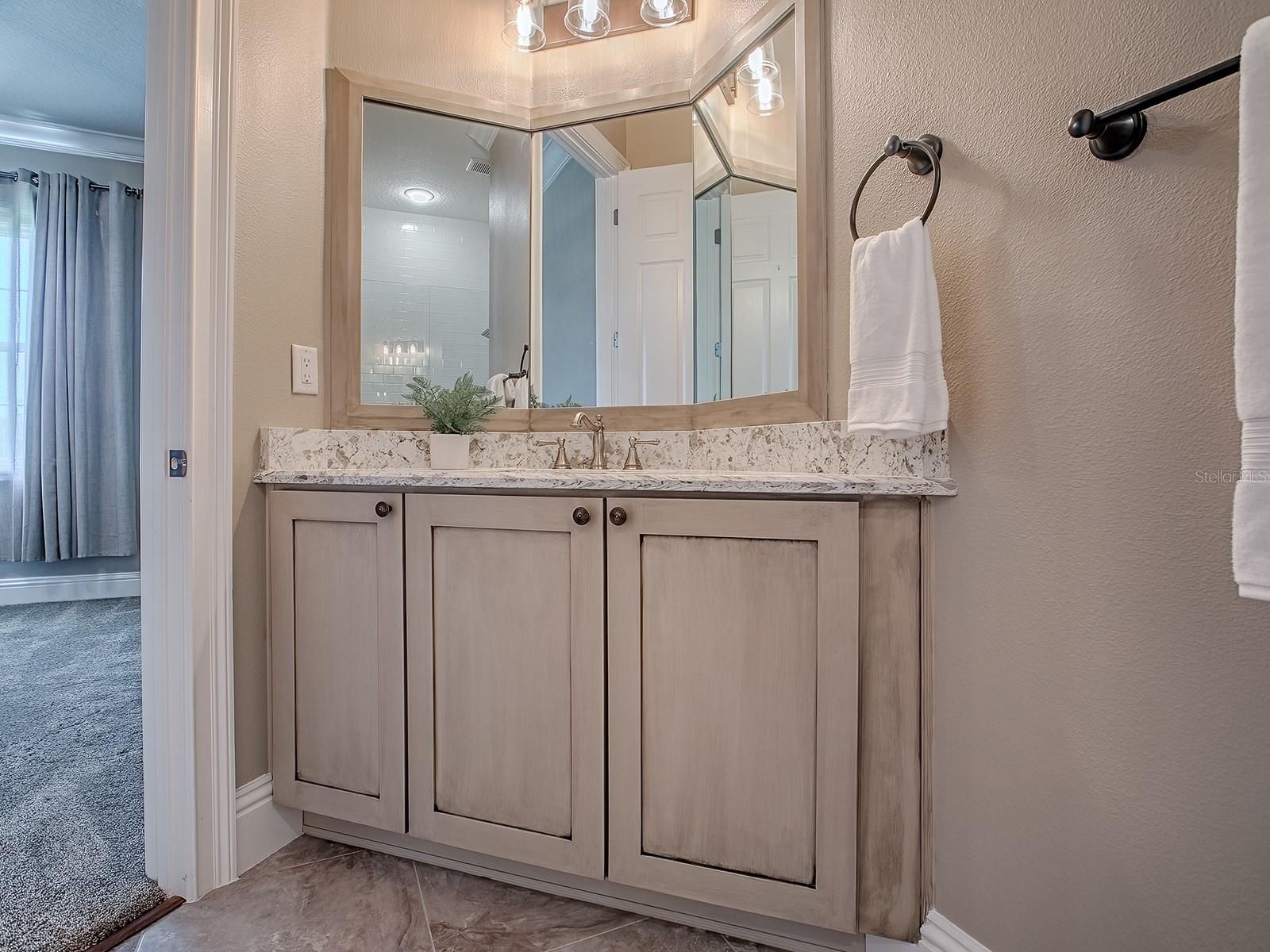 5517 MEADOW HILL LOOP, LADY LAKE, FL, 32159