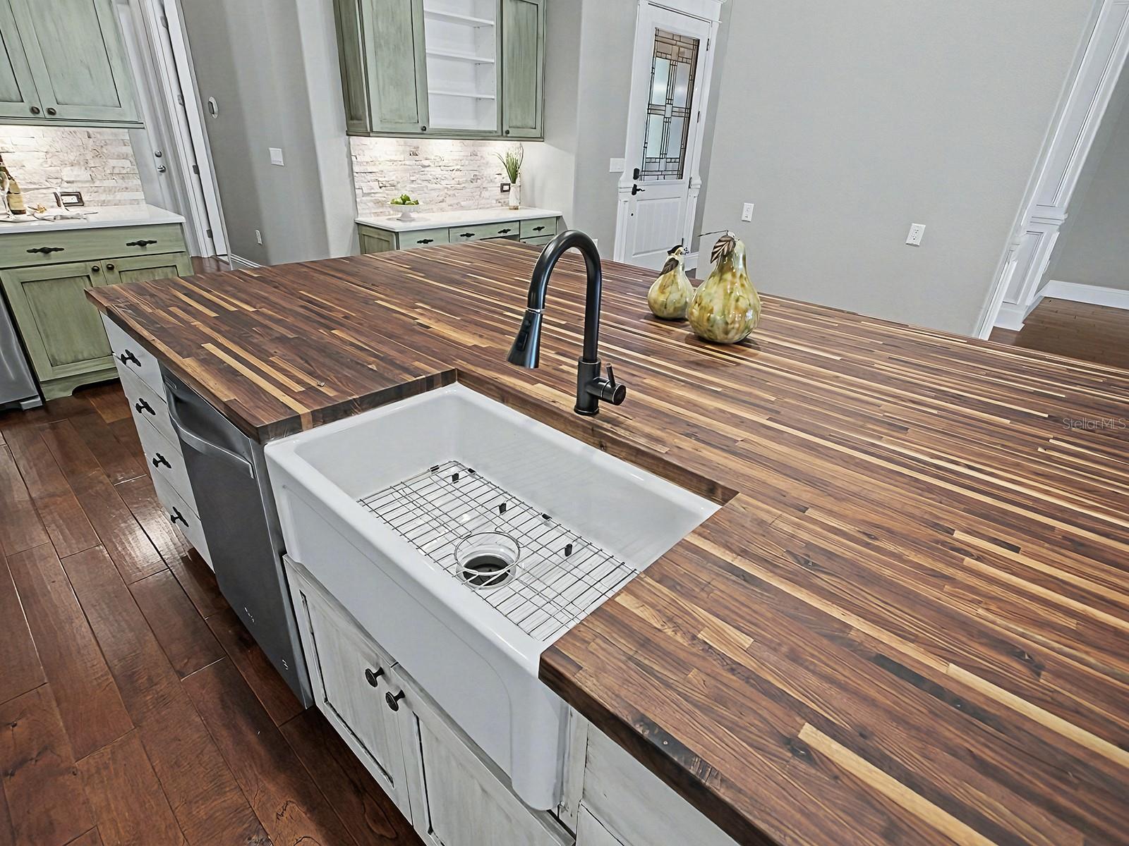 5517 MEADOW HILL LOOP, LADY LAKE, FL, 32159