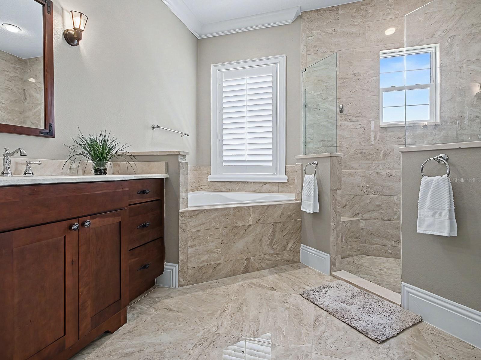 5517 MEADOW HILL LOOP, LADY LAKE, FL, 32159